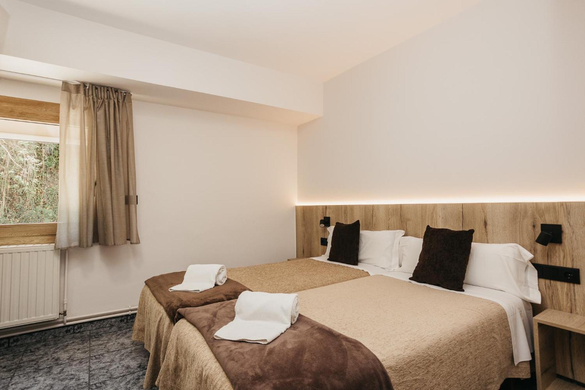 La Trobada Hotel Sport ريبول المظهر الخارجي الصورة